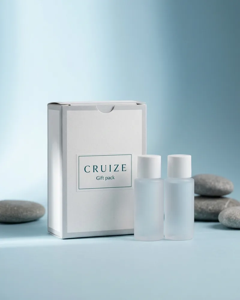 Illustrative pack for Sì Eau de Parfum 30ml with Travel Spray Gift Set, with a CRUIZE label. Not the real product or its packaging.
