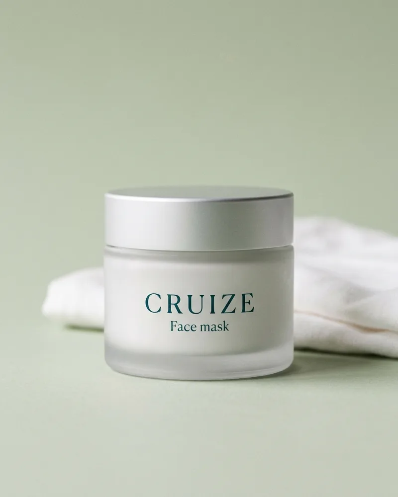 Illustrative pack for Moisturising Facial Sheet Mask, with a CRUIZE label. Not the real product or its packaging.